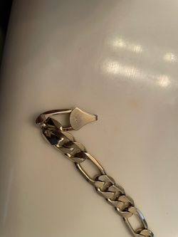 Gold bracelet