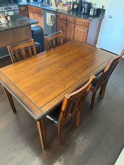 Dinning Room Table