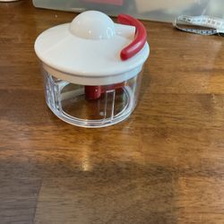 FOOD CHOPPER Speedy Kitchen Tool Onion Garlic Meat Vegetable with Red Cover