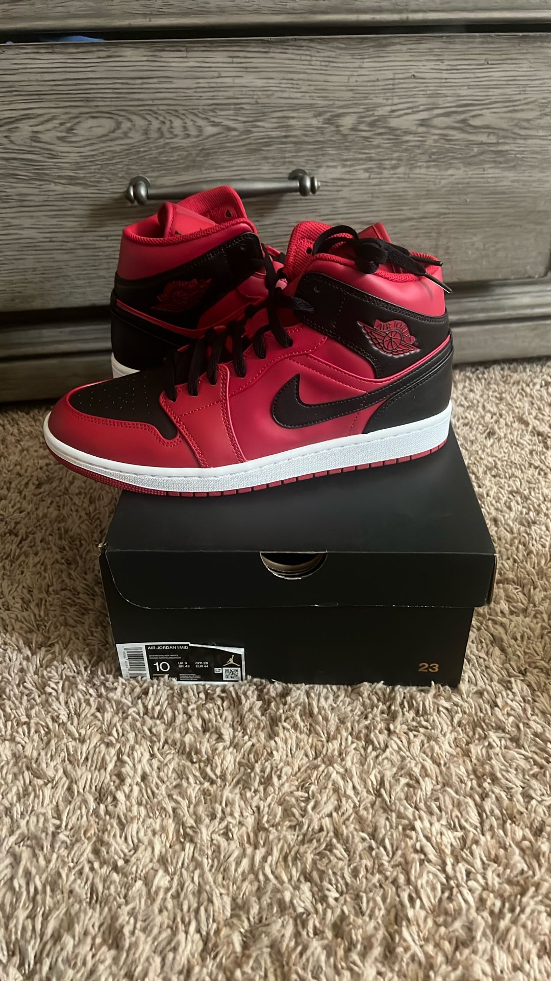 Air Jordan 1 Mid 