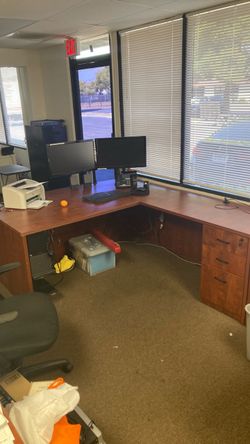L-Shaped Executive Office Desk 2 Available