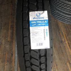 PHYRON 295 / 75 R 22.5 Drive 16 PR