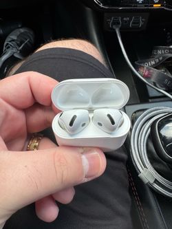 Apple AirPods 4th Gen