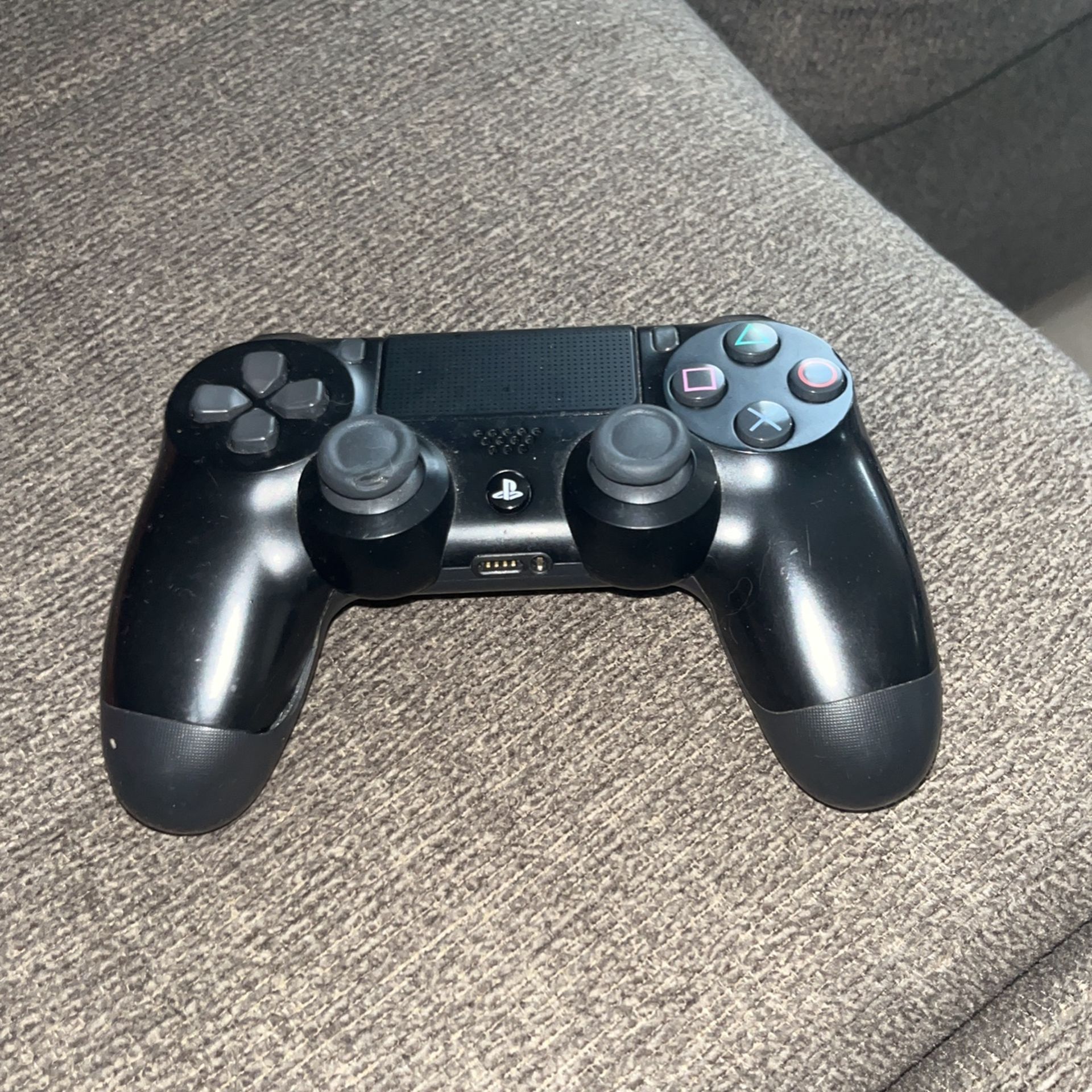 PS4 Controller 