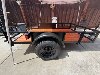 Single Axle Utility Trailer with Wood Deck