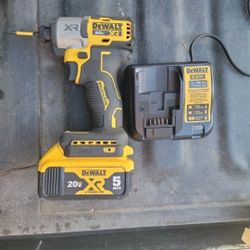 DEWALT 20V XR BRUSHLESS IMPACT DRIVER MOD# DCF845 WITH 5AH BATTERY AND CHARGER