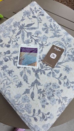 New 6x9 Area Rug