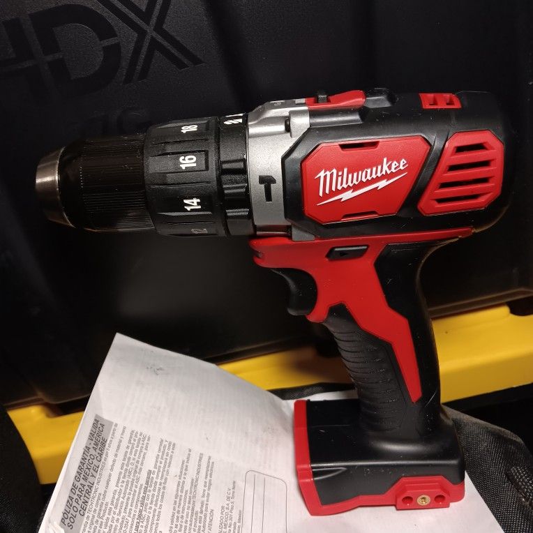 Milwaukee M18 Cordless Hammerdrill Tool Only