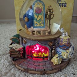 Disney Snow Globe 