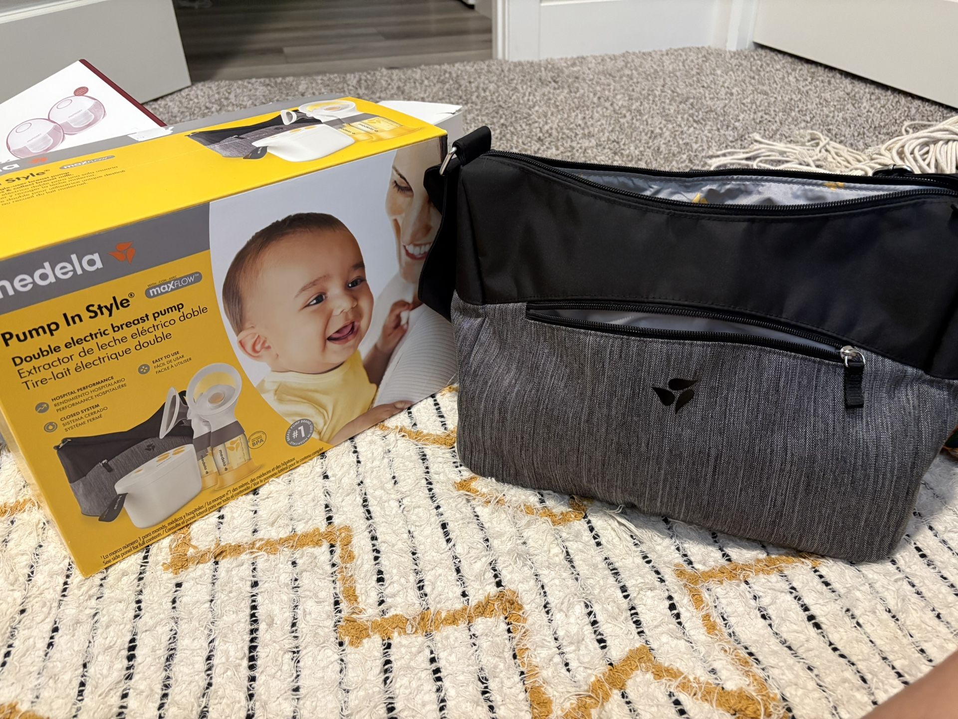NEW Medela Pump