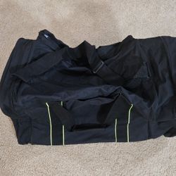 Large Duffle / Travel Bag