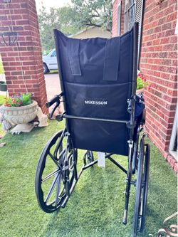 McKesson Reclining chair – Elevating Leg Rests & Head Support – Excellent Condition