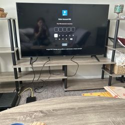 50 Inch Brand New ROKU SMART TV