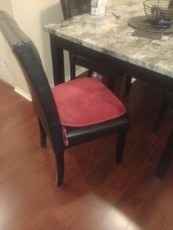Kitchen Table 4 Chairs