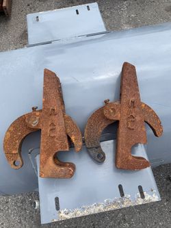 Dumbo Trailer Latch
