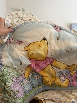 Vintage Classic Winnie the Pooh Baby Bedding Set – Crib Quilt + Sheets