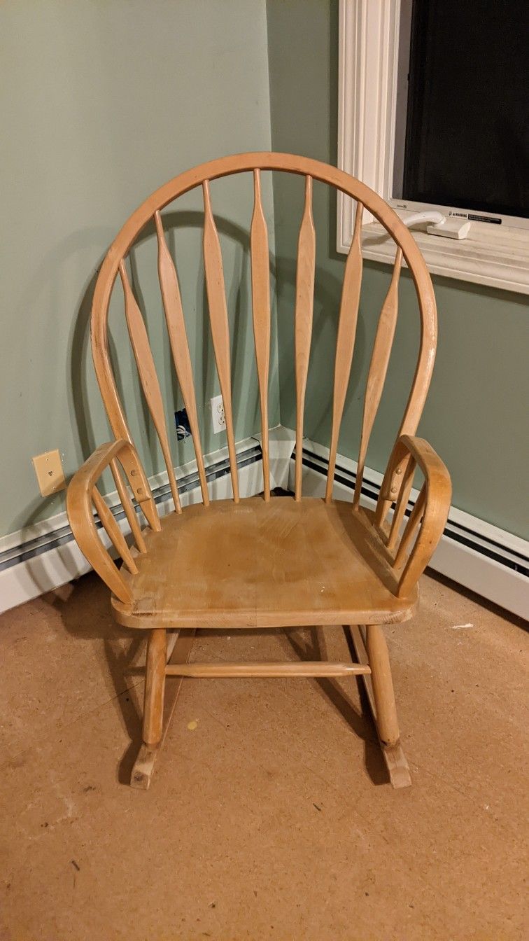 Wooden Rocking Chair