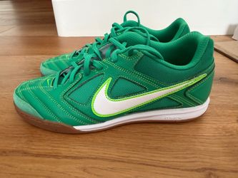 Nike Gato Stadium Green Men’s size 8.5 indoor soccer