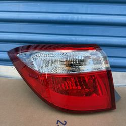 2014,2015,2016 Toyota Corolla TailLight/Mica Trasera Lh Driver (NEW) Ask