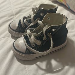Size 4 Converse