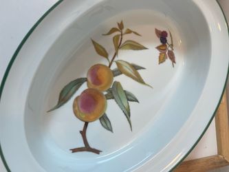 2 Oval serving bowls/ casserole dishes