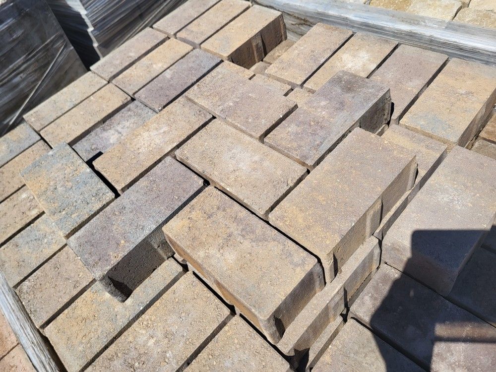 CLEARANCE CONCRETE CEMENT BRICK PAVERS $320 EACH PALLET