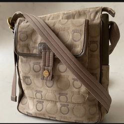 Salvatore Ferragamo Gancini BAG