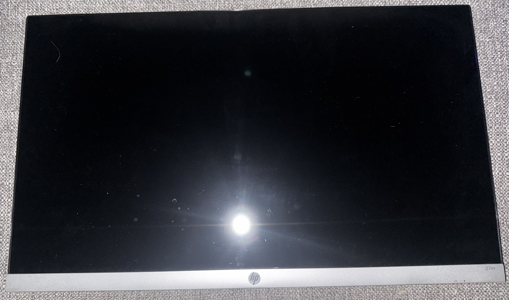 HP 27er - 27” External LED monitor - 1920 x 1080 Full HD (1080p) @ 60 Hz