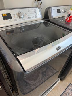 Maytag Bravos XL washing machine