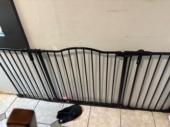 Baby gate