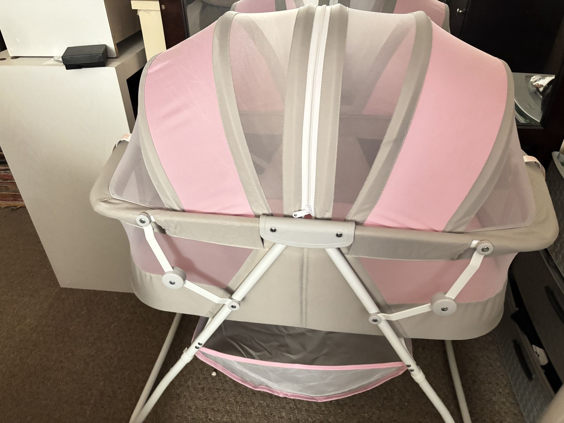 Baby bassinet 