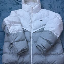 Nike Puffer