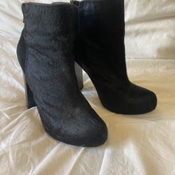 Victoria’s Secret Black Fur Boots 7.5
