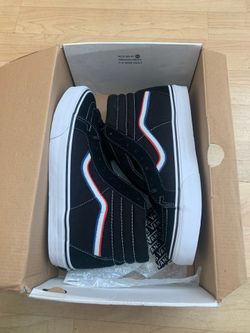 Vans vault x born free x blends Sk8 hi