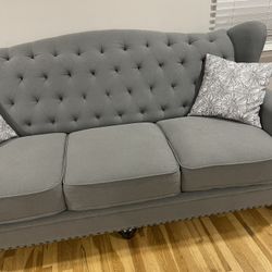 2,big Sofa , and 1, Loveseat , With 6, Pillows 
