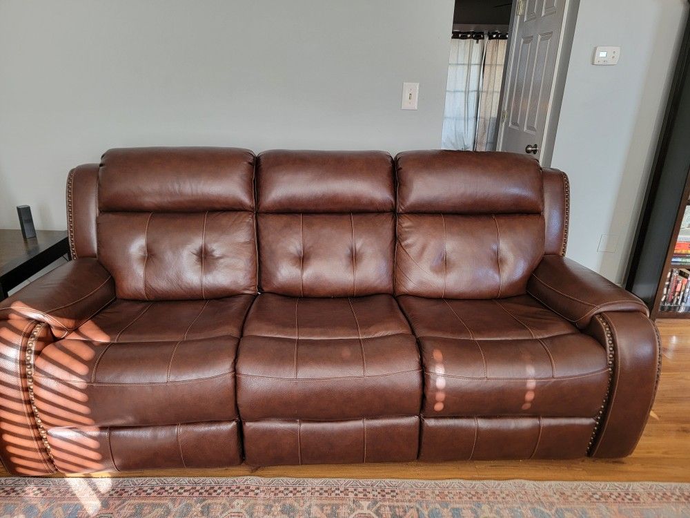 Fully Functional Electric Reclining Leather Couch