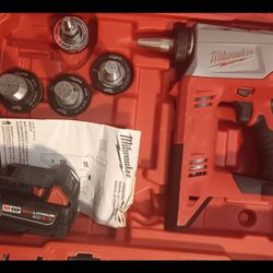 Milwaukee Expansion Tool With 3 Heads