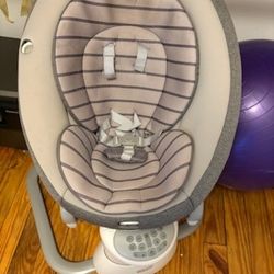 Graco Soothe My Way Swing