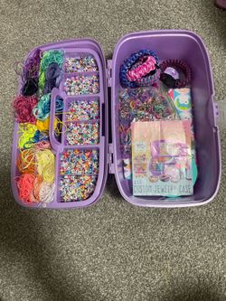 Bracelet making kit