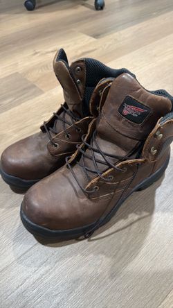 Redwing boots size 10 with Plastic toe protection