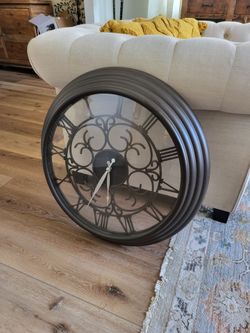Wall clock  (from pier one)