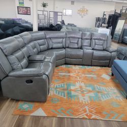New 3pc Reclining Sectional In Grey Leather 