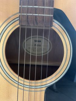 Yamaha F-310 Acoustic Guitar - Good Condition Thumbnail