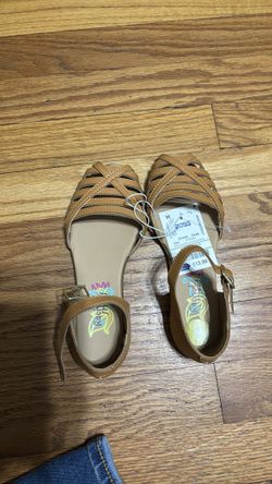 Kids sandals