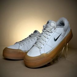 Nike Women's Court Legacy Lift Sneakers White/Gum Yl FV5526-100 Size 8.5