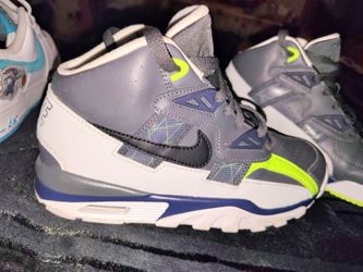 Boys Nikes
