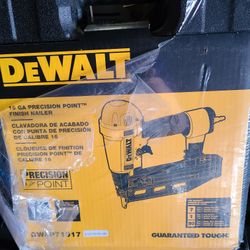Dewalt 16 GA Precision Point Finish Nailer