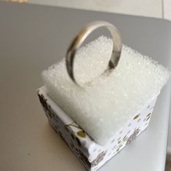 Silver simple rings with different size 