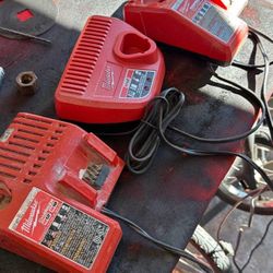 Milwaukee Battery M12 & M18