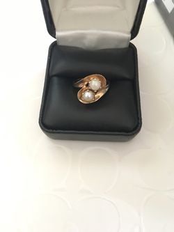 14k Ladies Ring